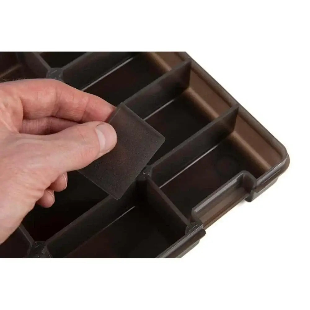 Caixa Fox Rage Stack 'N' Store Shield Storage 16 Comp. Grande Raso