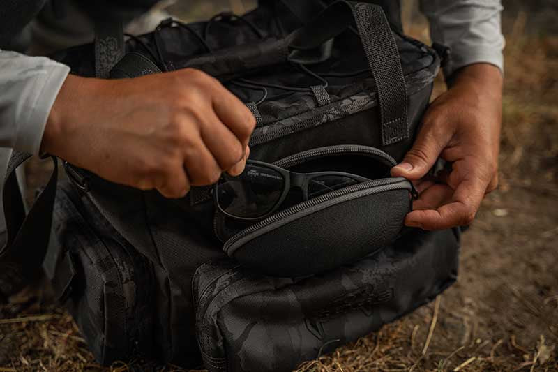 Mochila com estojos Fox Rage Voyager Camo Médio