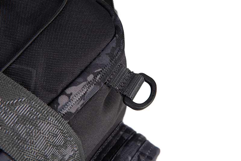 Mochila com estojos Fox Rage Voyager Camo Médio