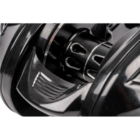 Carrete Zebco Demonic All Black Baitcaster 150 LHW - Tienda Bass