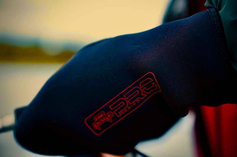 Guantes Neopreno Mitts Fox Rage - Tienda Bass