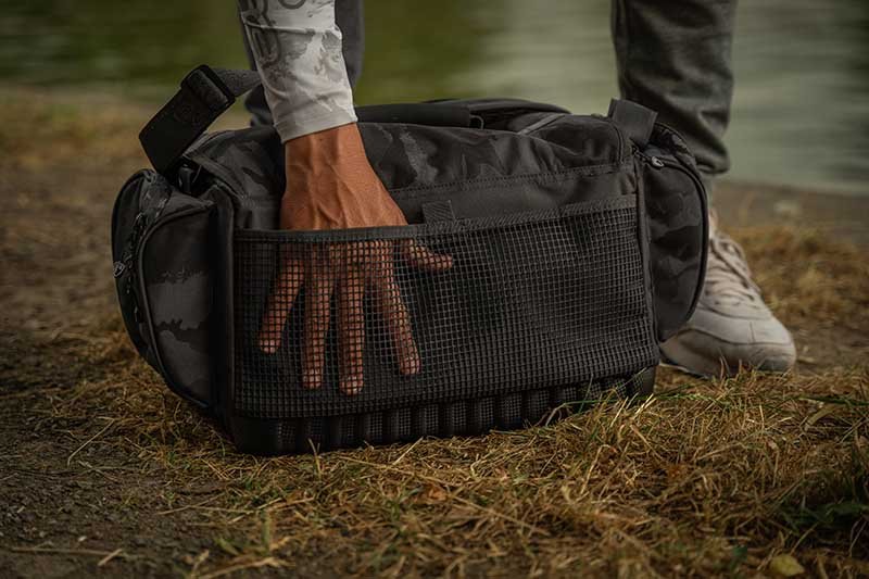 Macuto con cajas Fox Rage Voyager Camo Grande - Tienda Bass